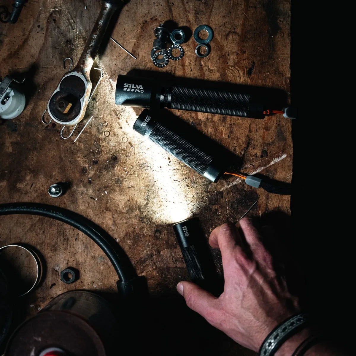 Silva Zoomlight 1000 Flashlight