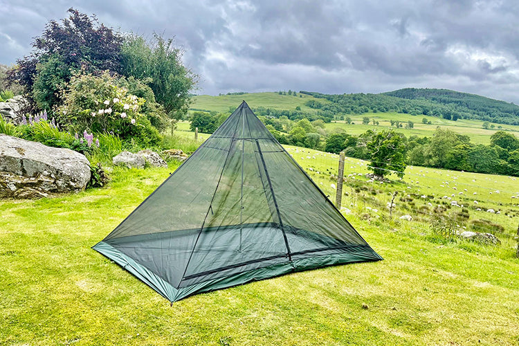 DD Hammocks SuperLight Pyramid Mesh Tent - Family Size