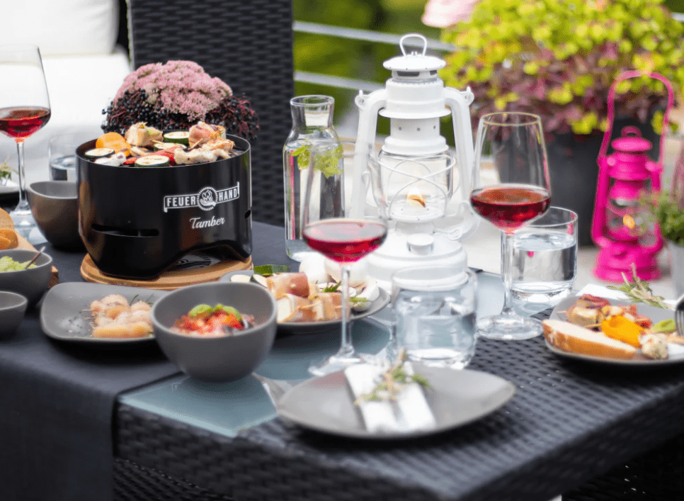 Feuerhand Tamber Table Top Grill - Jet Black