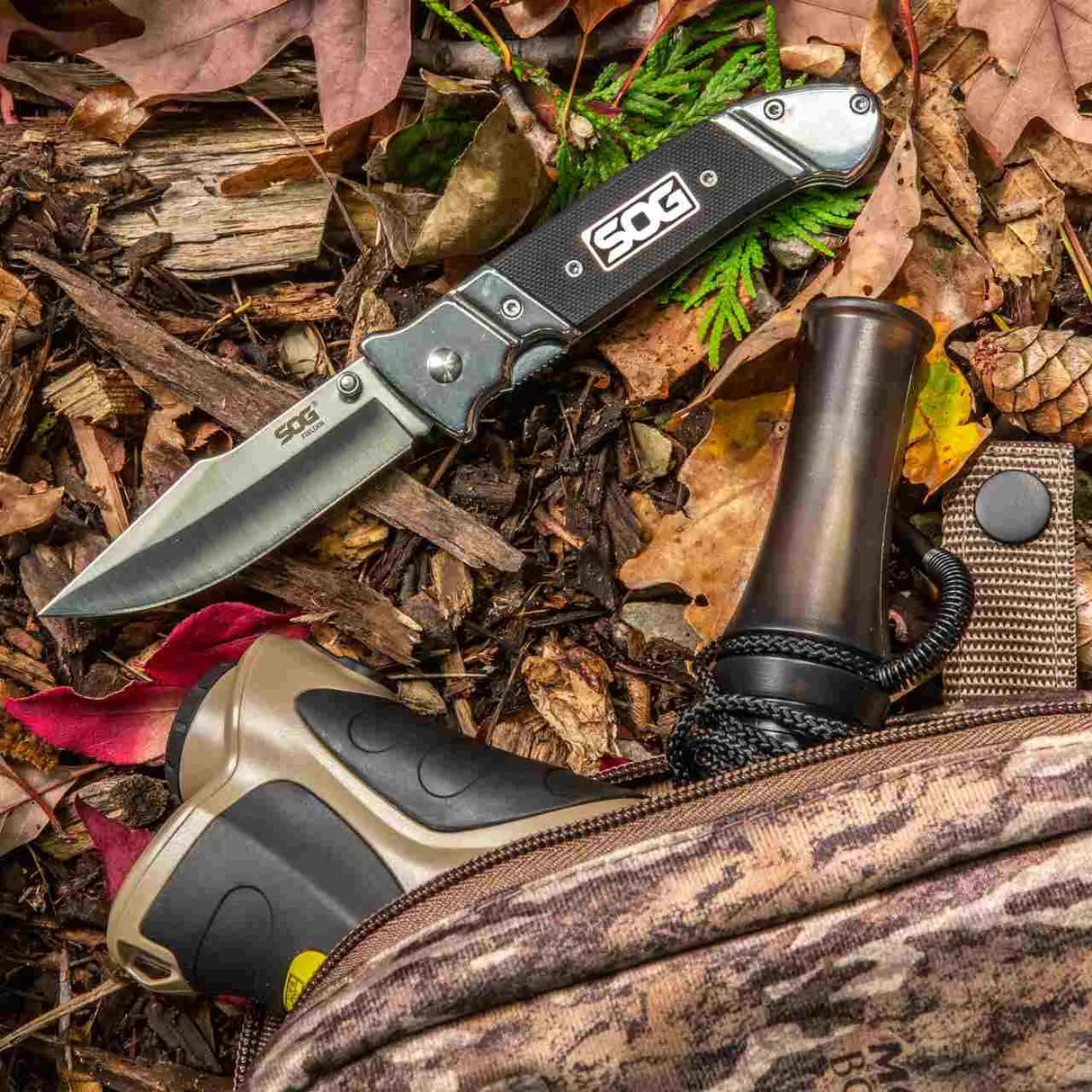 SOG Fielder G10 Folding Knife