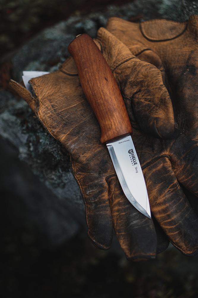 Helle Skog Bushcraft Carving Knife